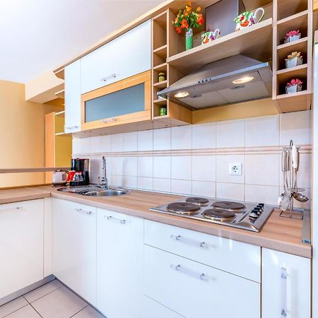 Apartments Lovorka バスカ エクステリア 写真