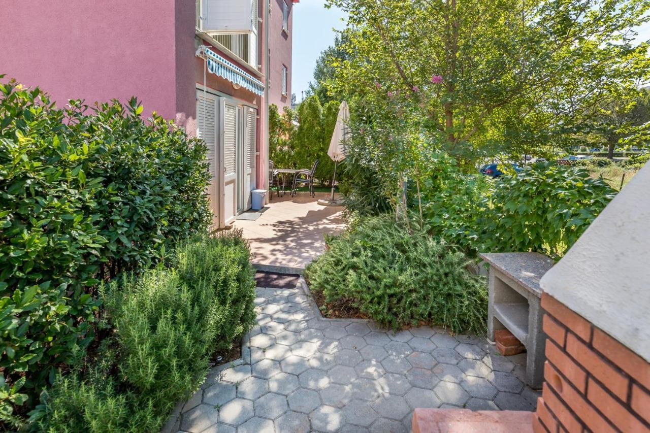 Apartments Lovorka バスカ エクステリア 写真