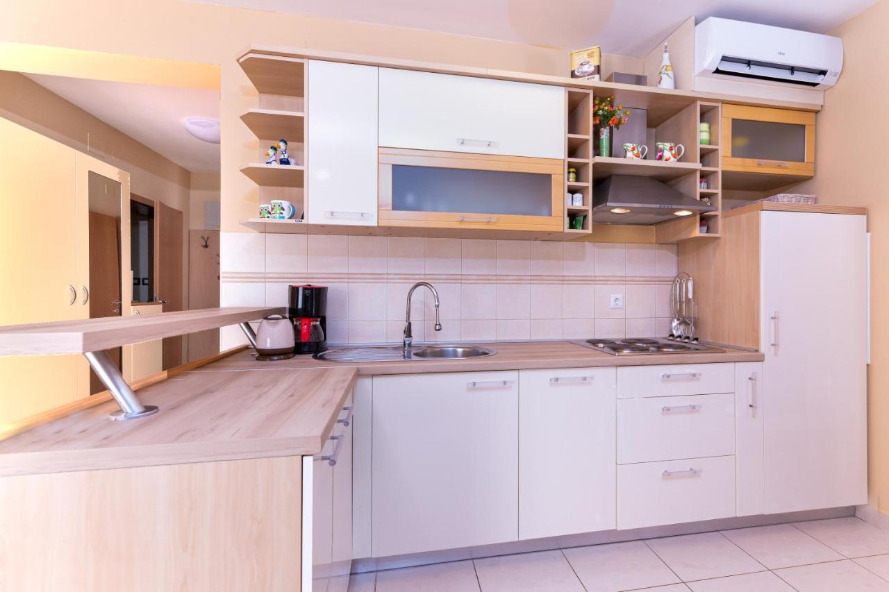 Apartments Lovorka バスカ エクステリア 写真